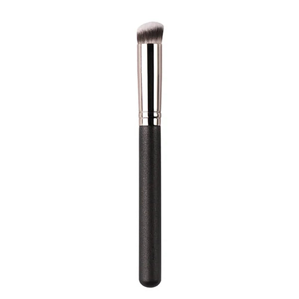 đ„3-IN-1 CONTOURING AND BRIGHTEN CONCEALER PALETTE