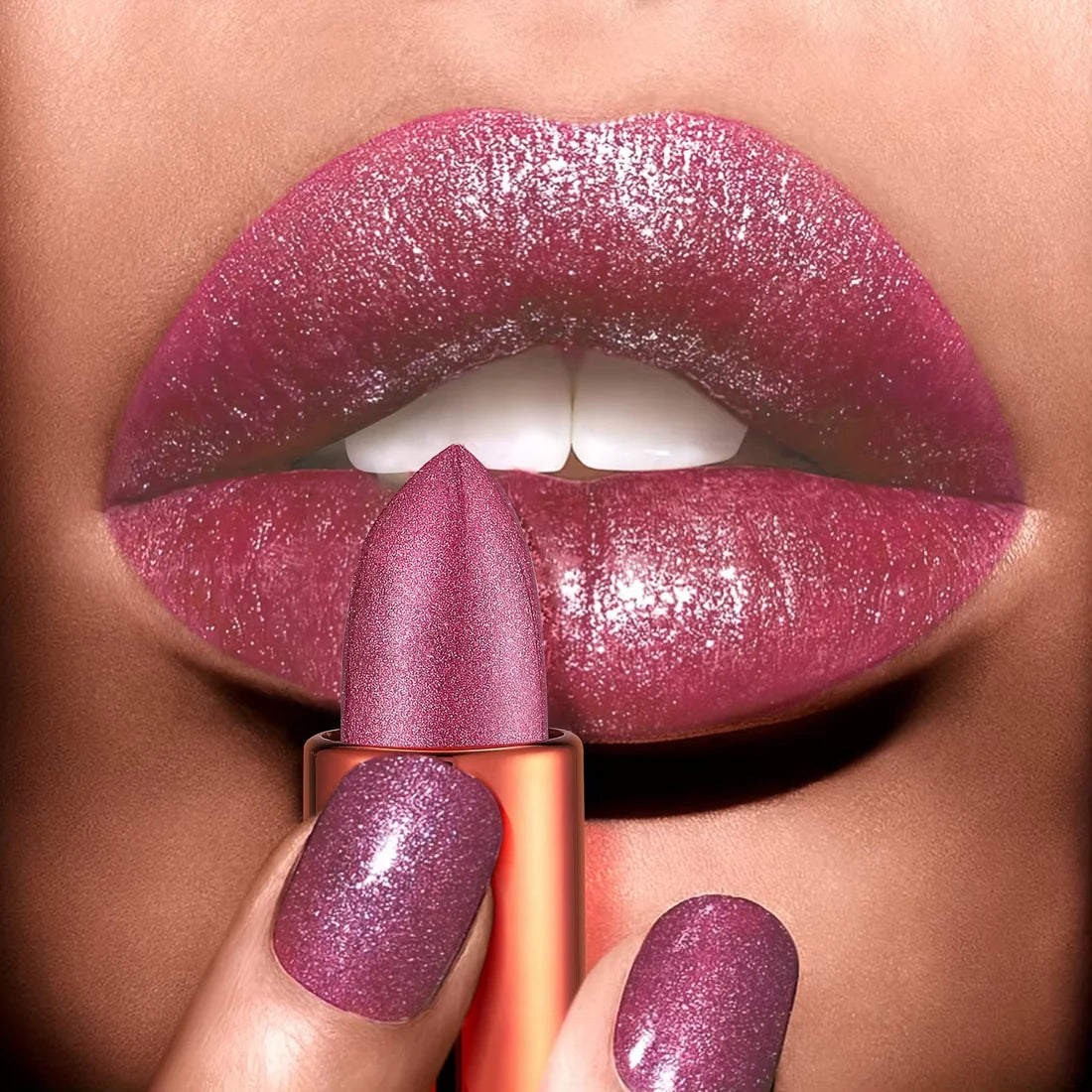 Velvet Glow Lipstick Shine